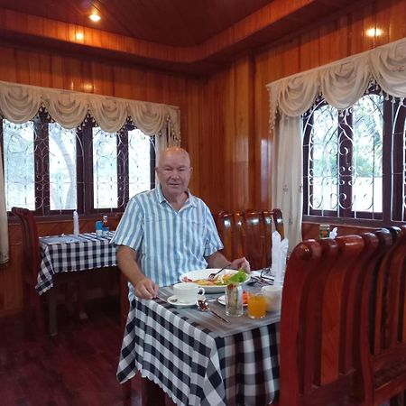 Sipanya Guesthouse Muang Phônsavan Extérieur photo