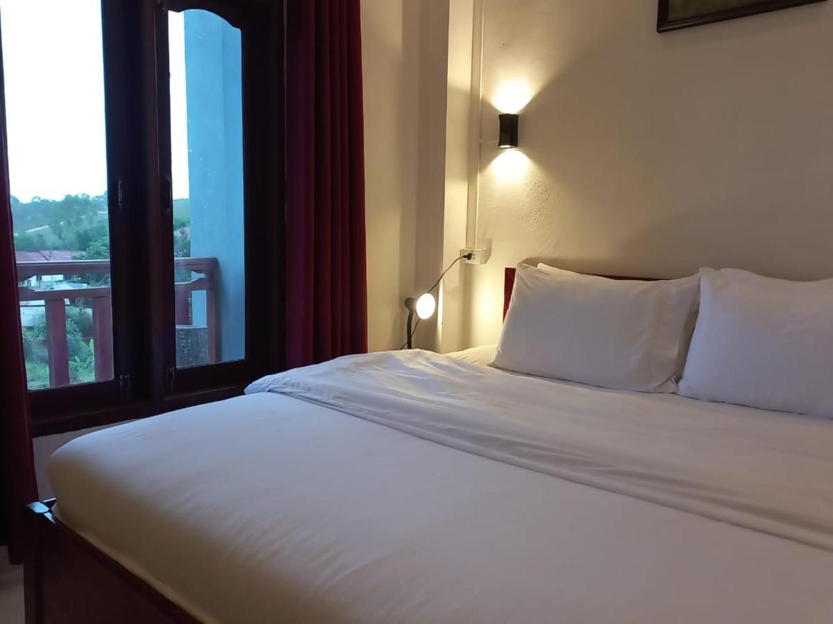 Sipanya Guesthouse Muang Phônsavan Extérieur photo