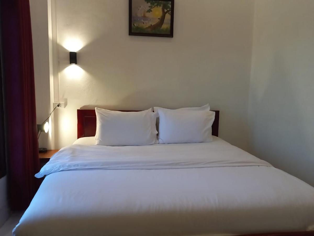 Sipanya Guesthouse Muang Phônsavan Extérieur photo
