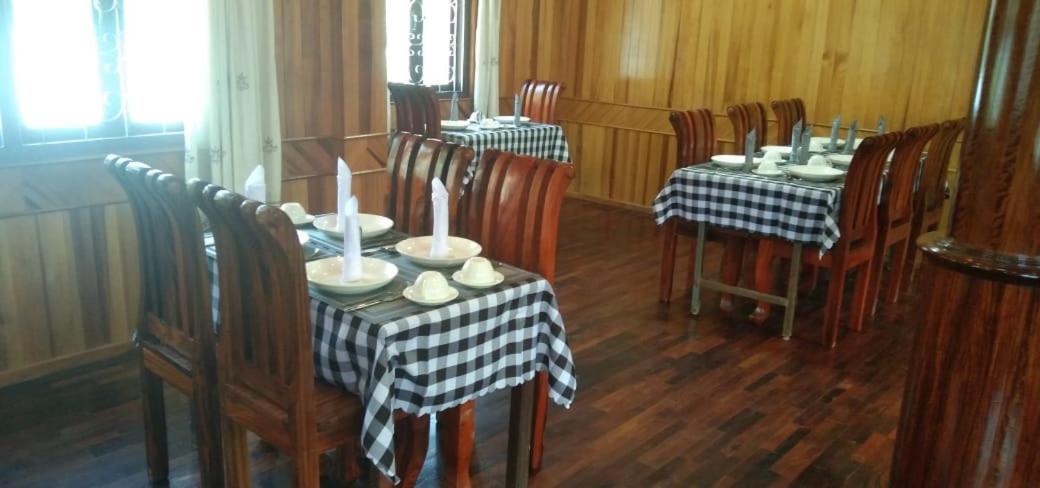 Sipanya Guesthouse Muang Phônsavan Extérieur photo