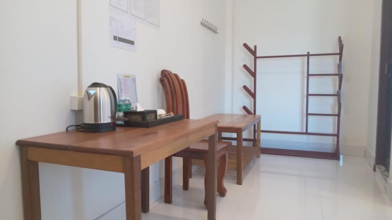 Sipanya Guesthouse Muang Phônsavan Extérieur photo